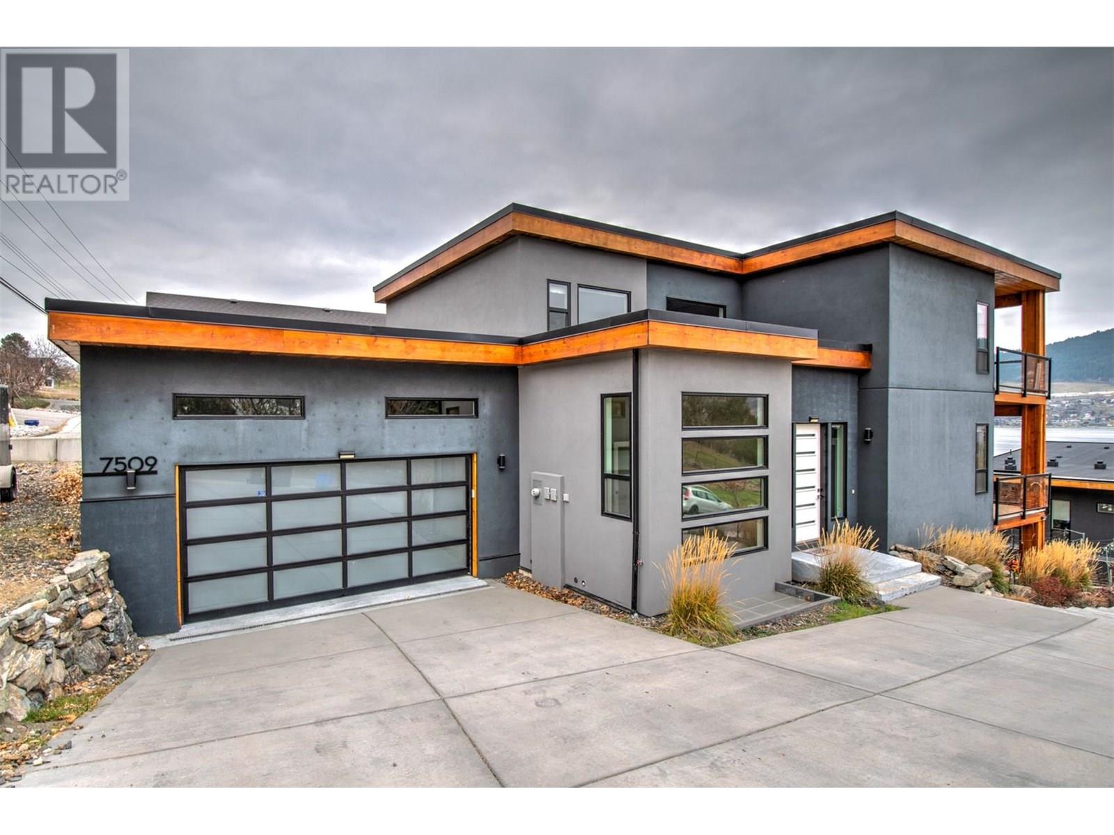 7509 Kennedy Ln, Vernon, BC V1H 1C4