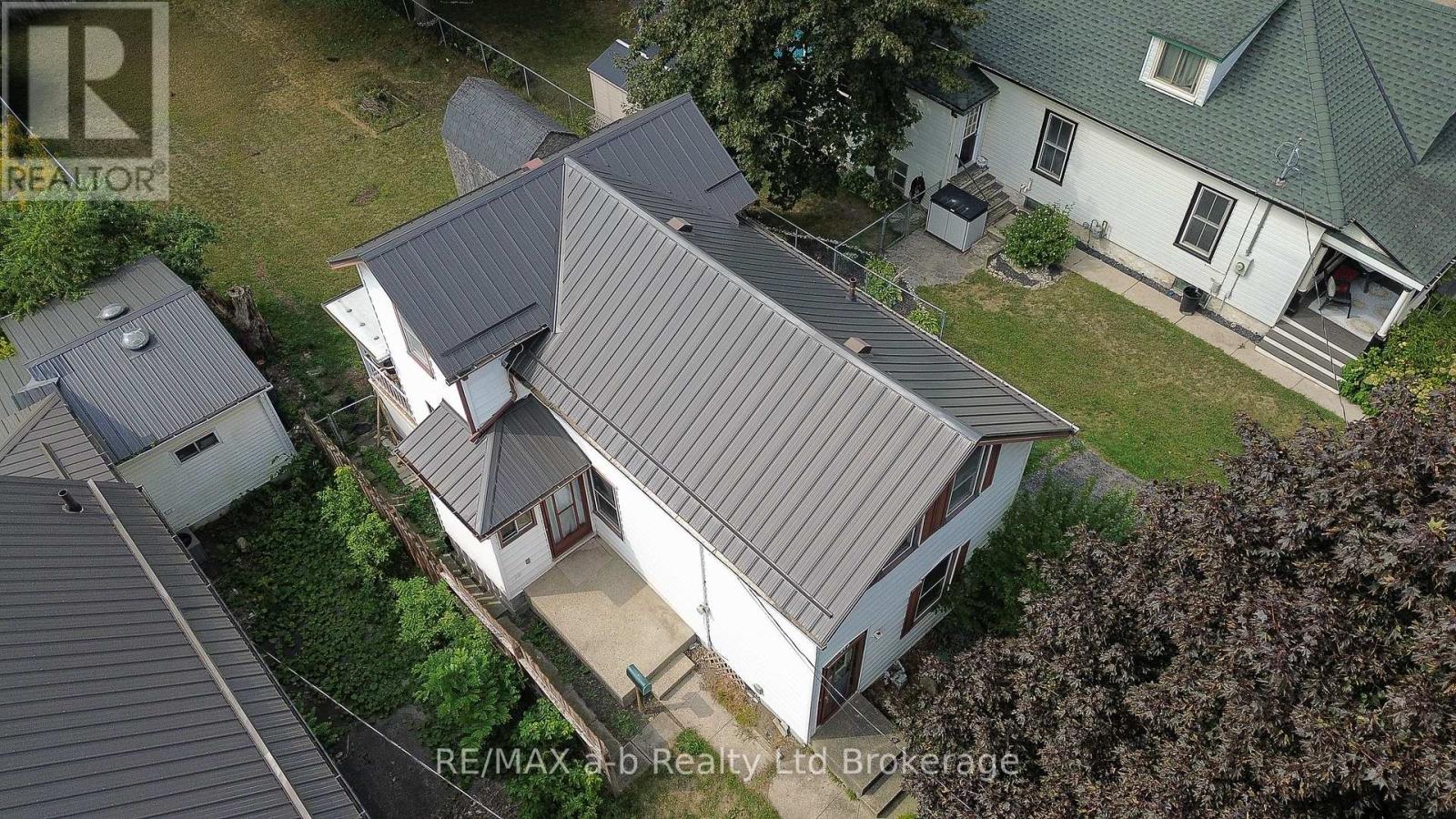 17 Bexley St, Woodstock, ON N4S 5X6