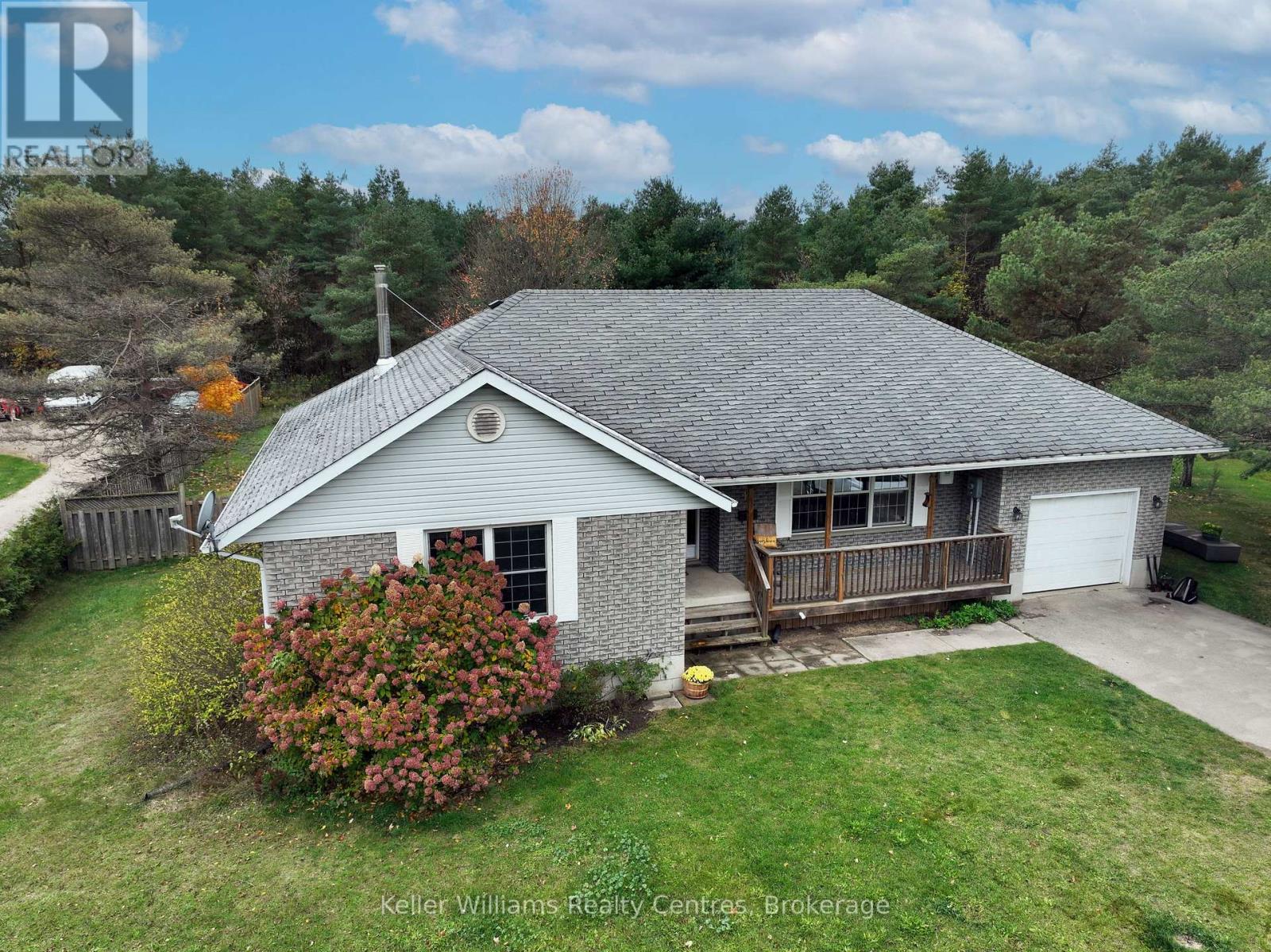 12 Pine Tree Dr, South Bruce Peninsula, ON N0H 2T0