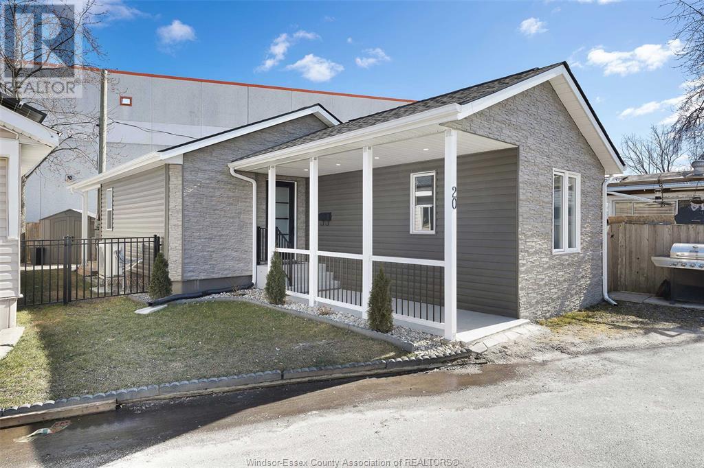 20 Bonita, Windsor, ON N8W 2B5