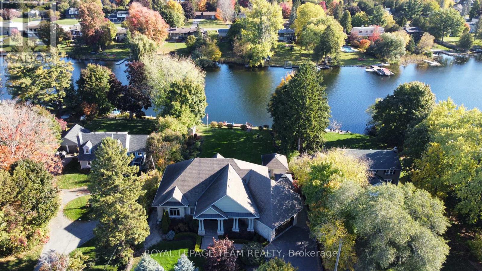 5591 Manotick Main St, Ottawa, ON K4M 1A4