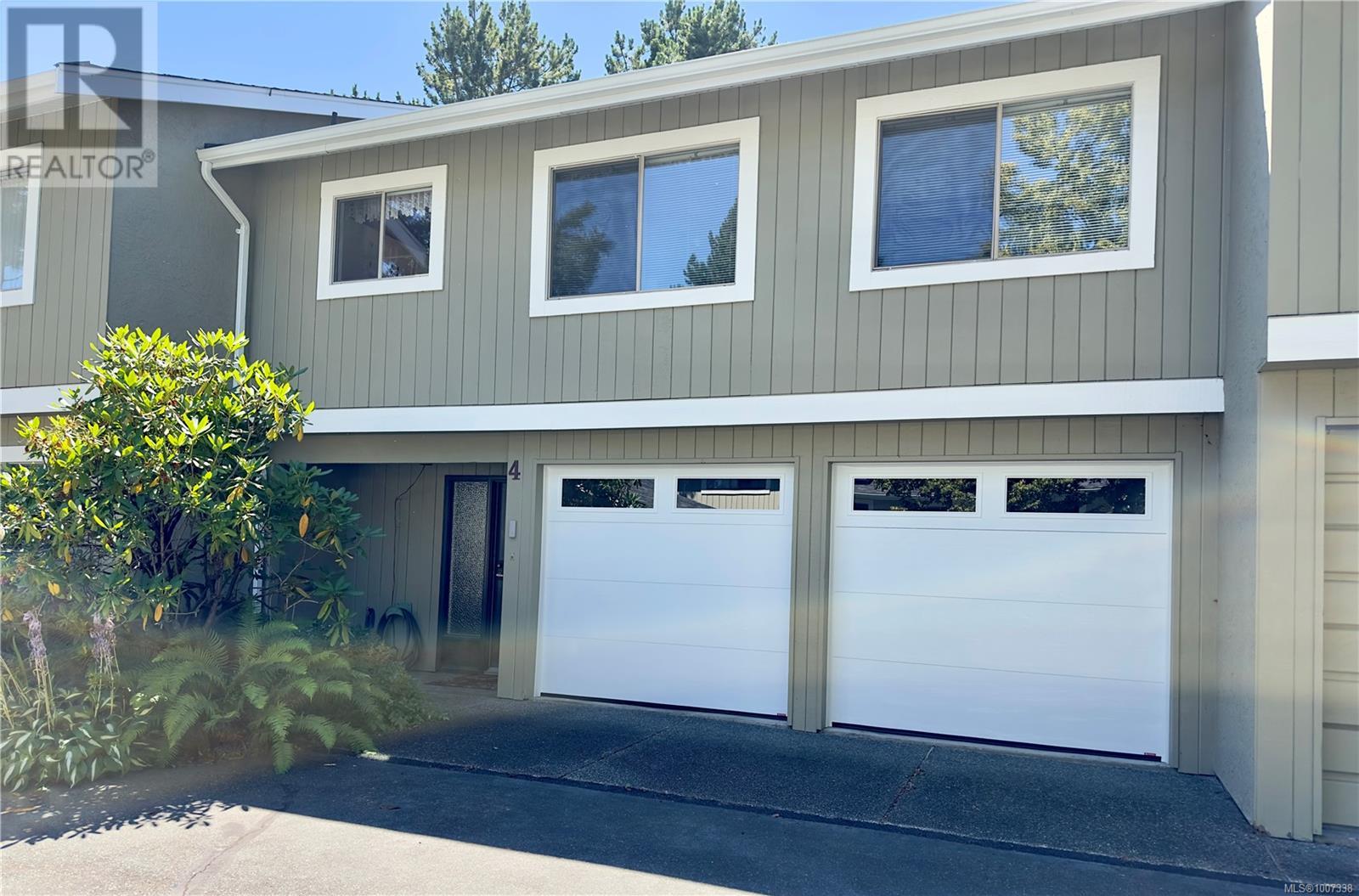 2020 White Birch Rd Unit 4 Rd, Sidney, BC V8L 2R1