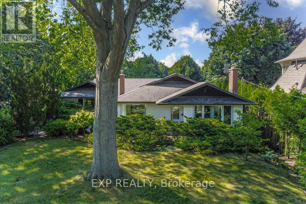 4187 Lakeshore Rd, Burlington, ON L7L 1A5