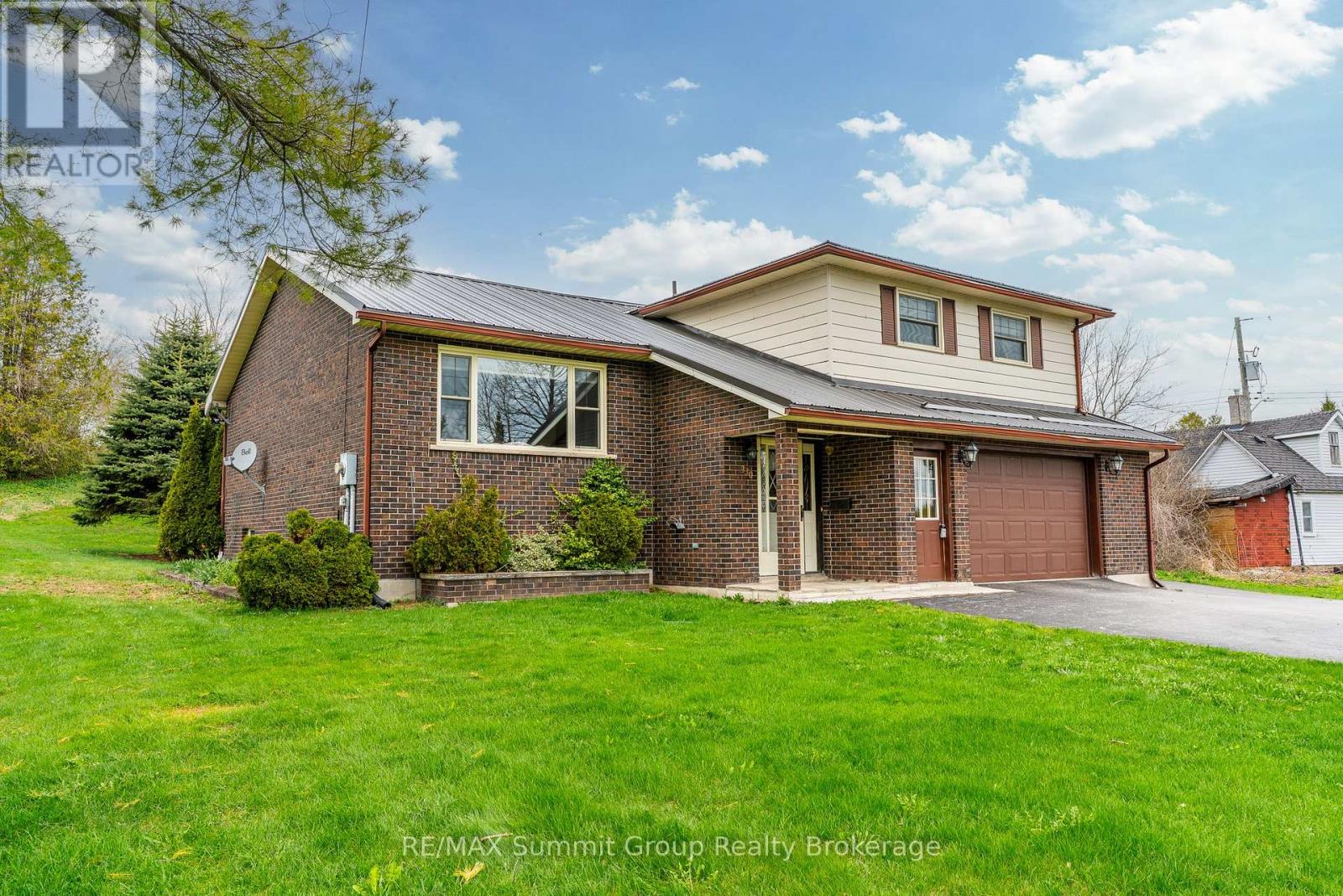 330 Mill Bridge Rd, Grey Highlands, ON N0C 1C0