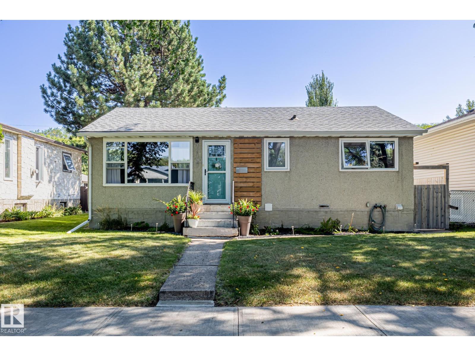 61 St Nw Unit 12127, Edmonton, AB T5W 4B4