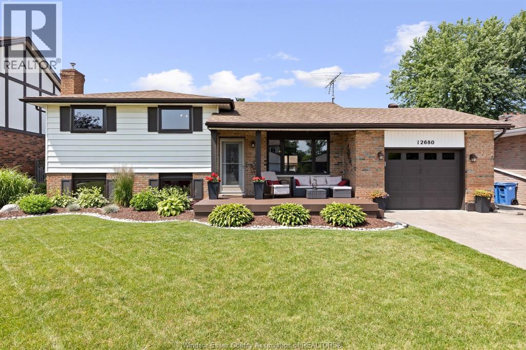 12680 Kimberly Dr, Tecumseh, ON N8N 3H7