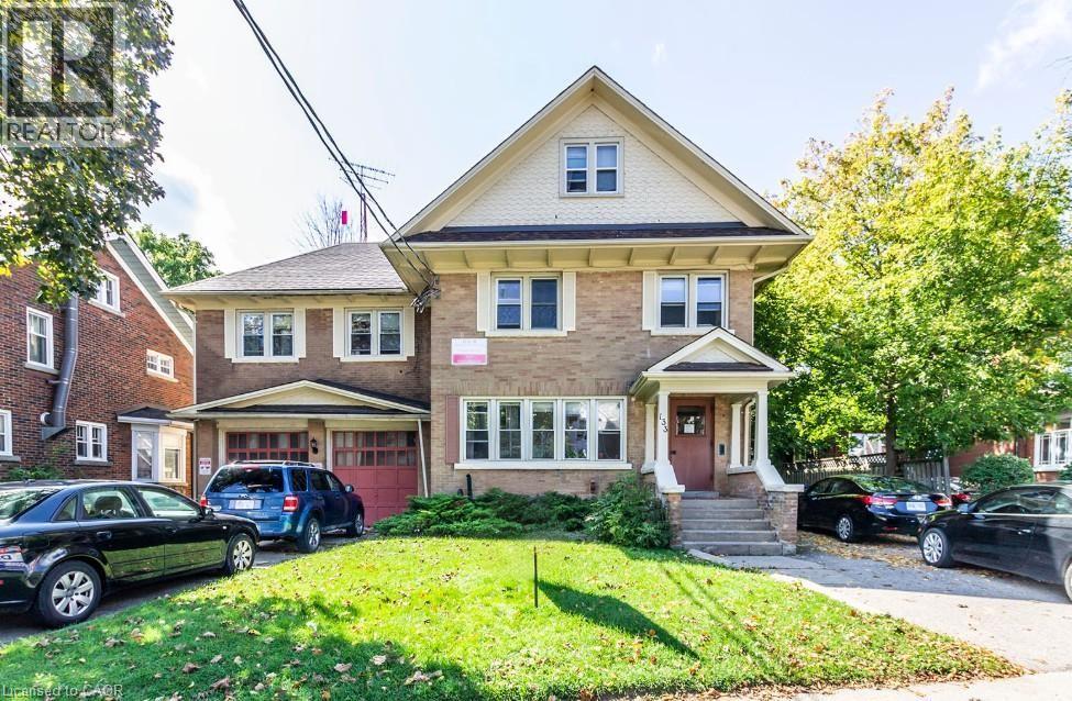 133 Albert St, Waterloo, ON N2L 3T2