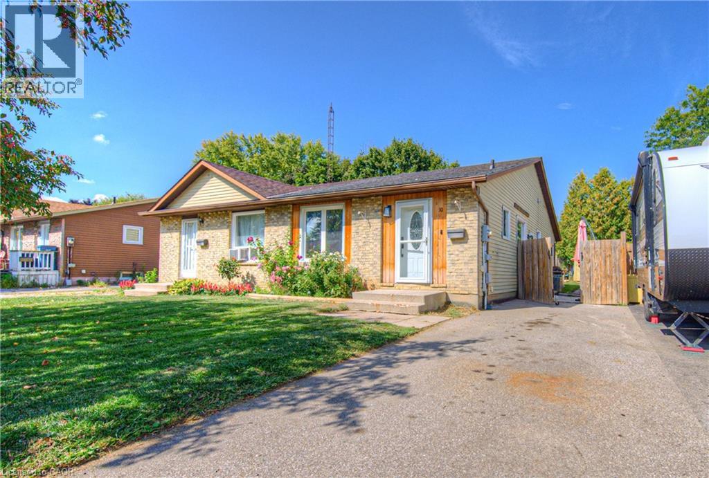 10 Palomino Dr, Brantford, ON N3P 1J7