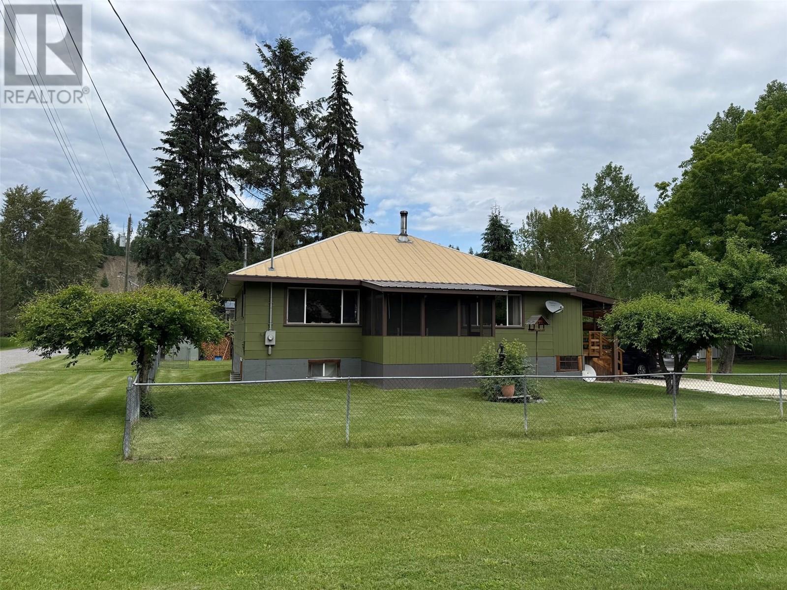 435 Webber Rd, Clearwater, BC V0E 1N0