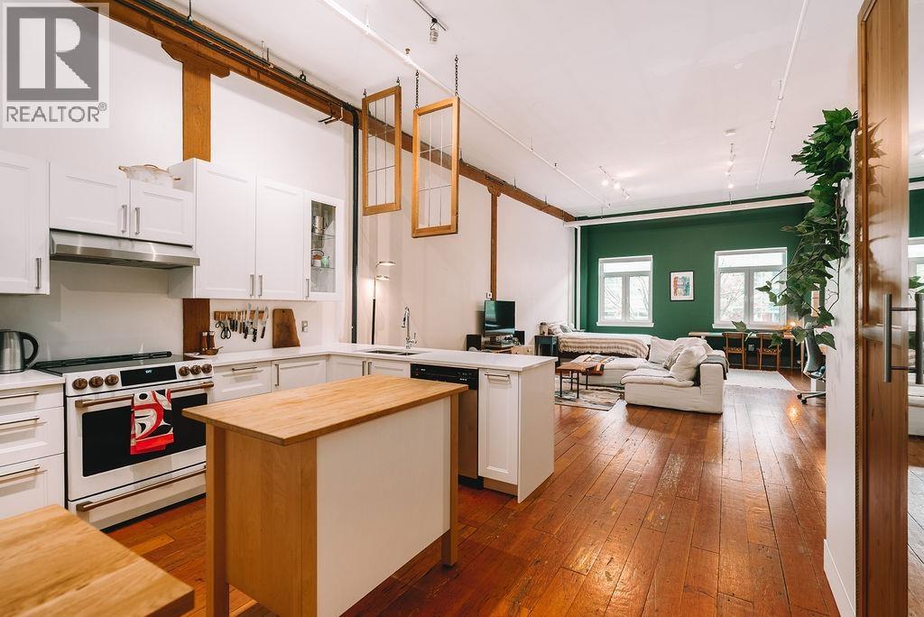 2556 E Hastings Street Unit 306, Vancouver, BC V5K 1Z3
