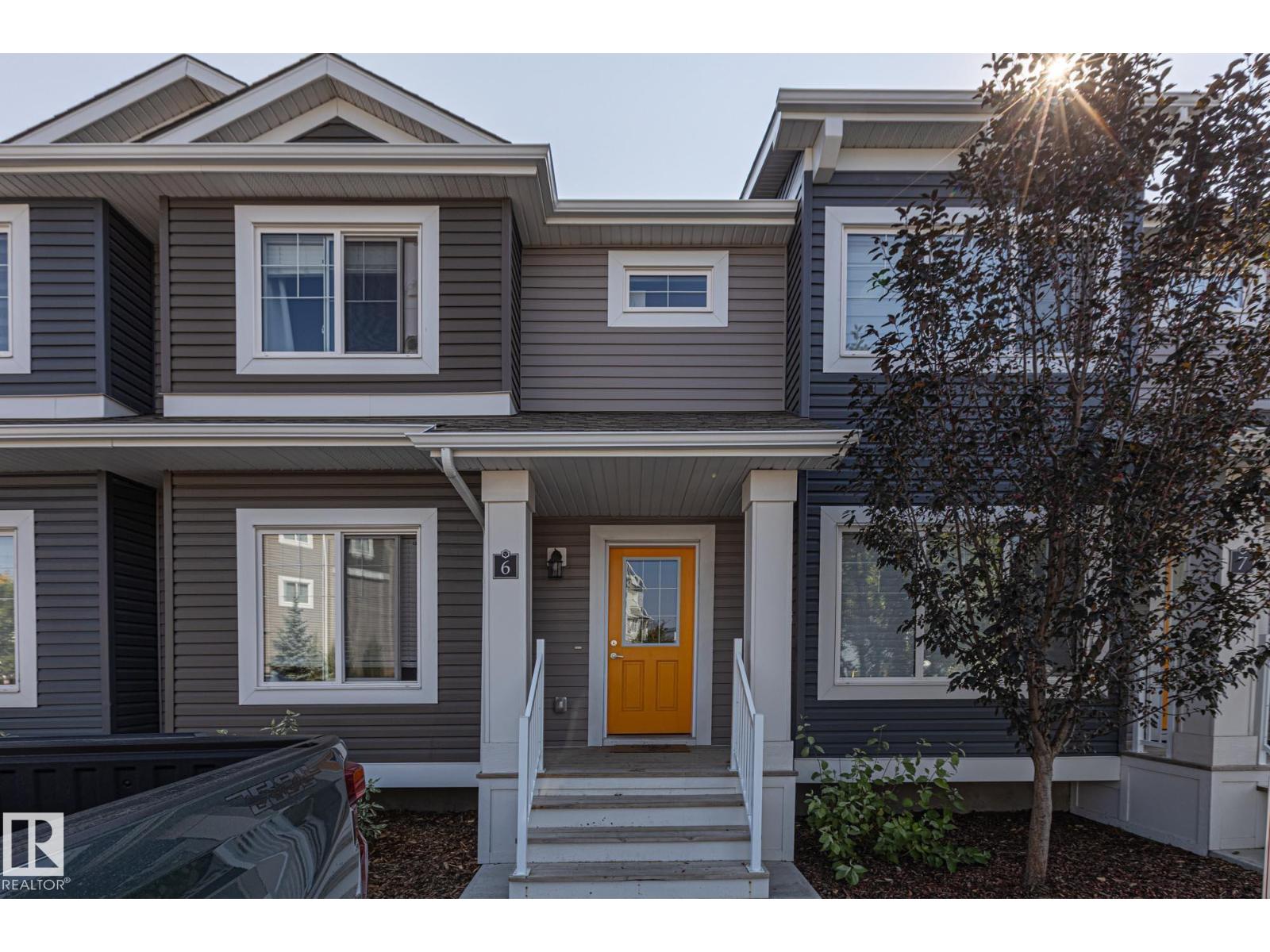 330 Bulyea Road Northwest #6, Edmonton, AB T6R 0W8