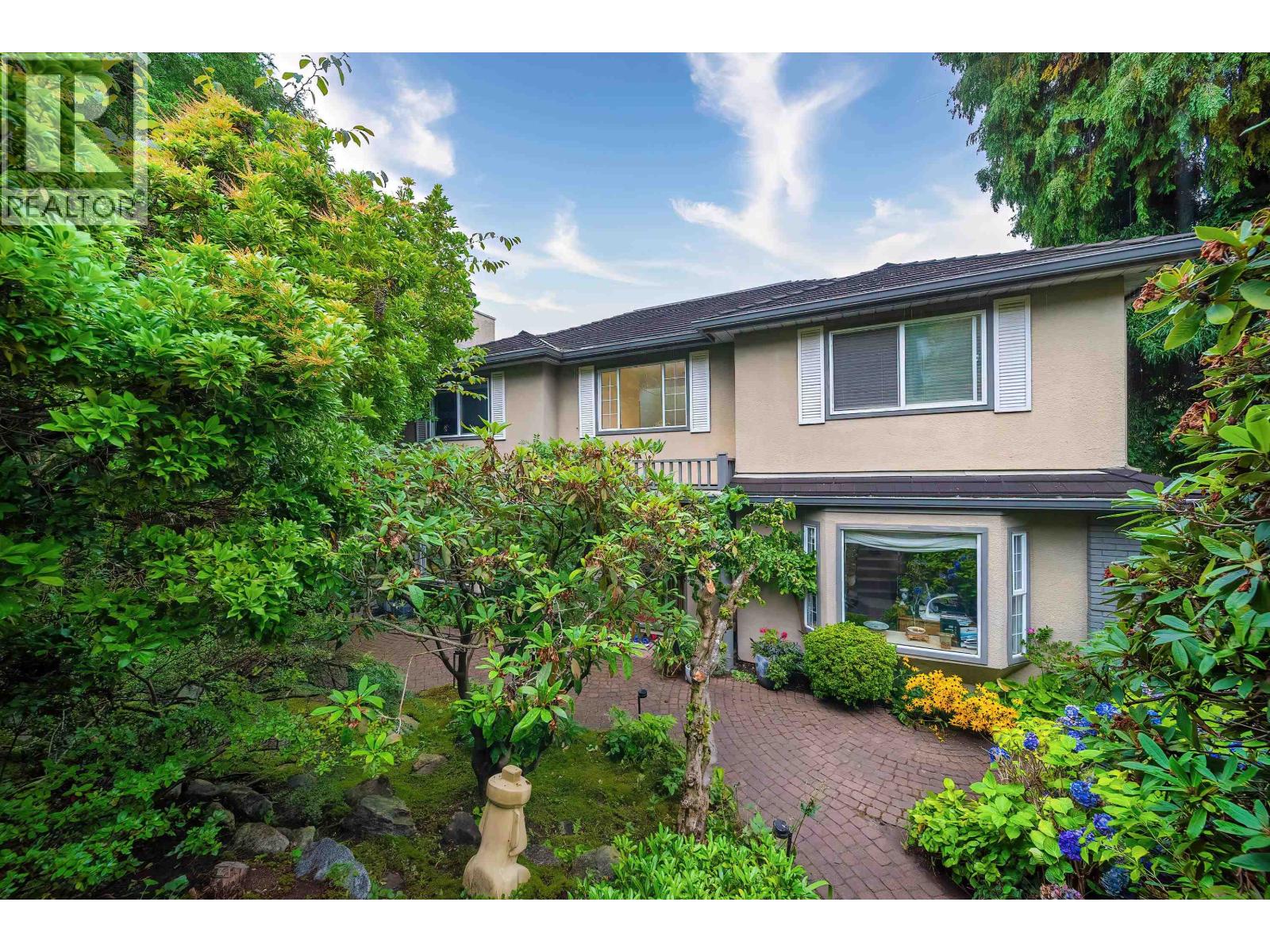 4333 Locarno Cres, Vancouver, BC V6R 1G2