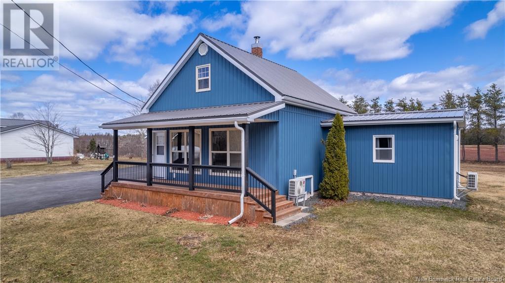 69 Young Rd, Pennfield, NB E5H 1Z2
