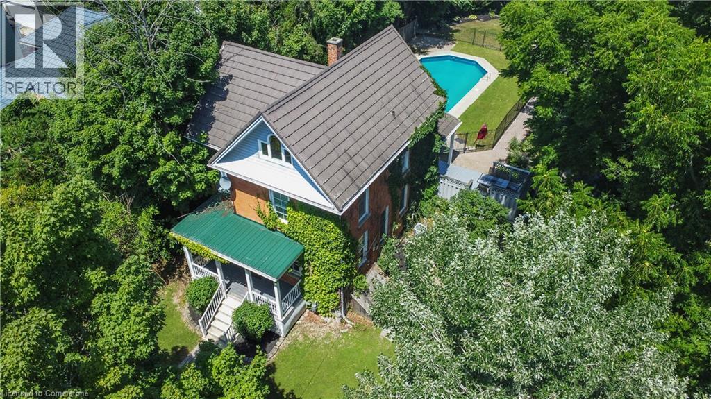 94 Sutherland St W, Caledonia, ON N3W 1B4