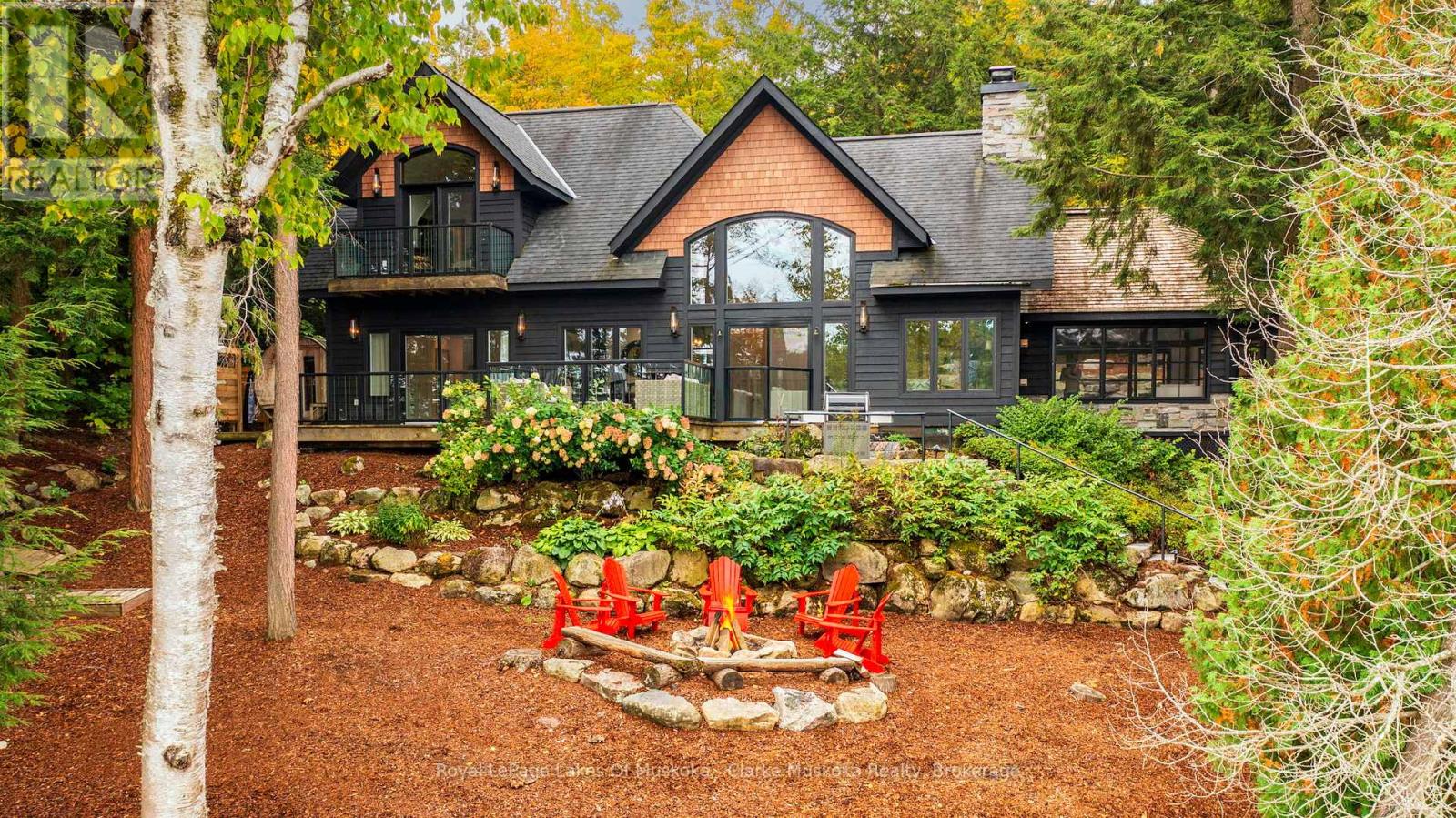1055 Chown Rd, Muskoka Lakes, ON P0C 1H0