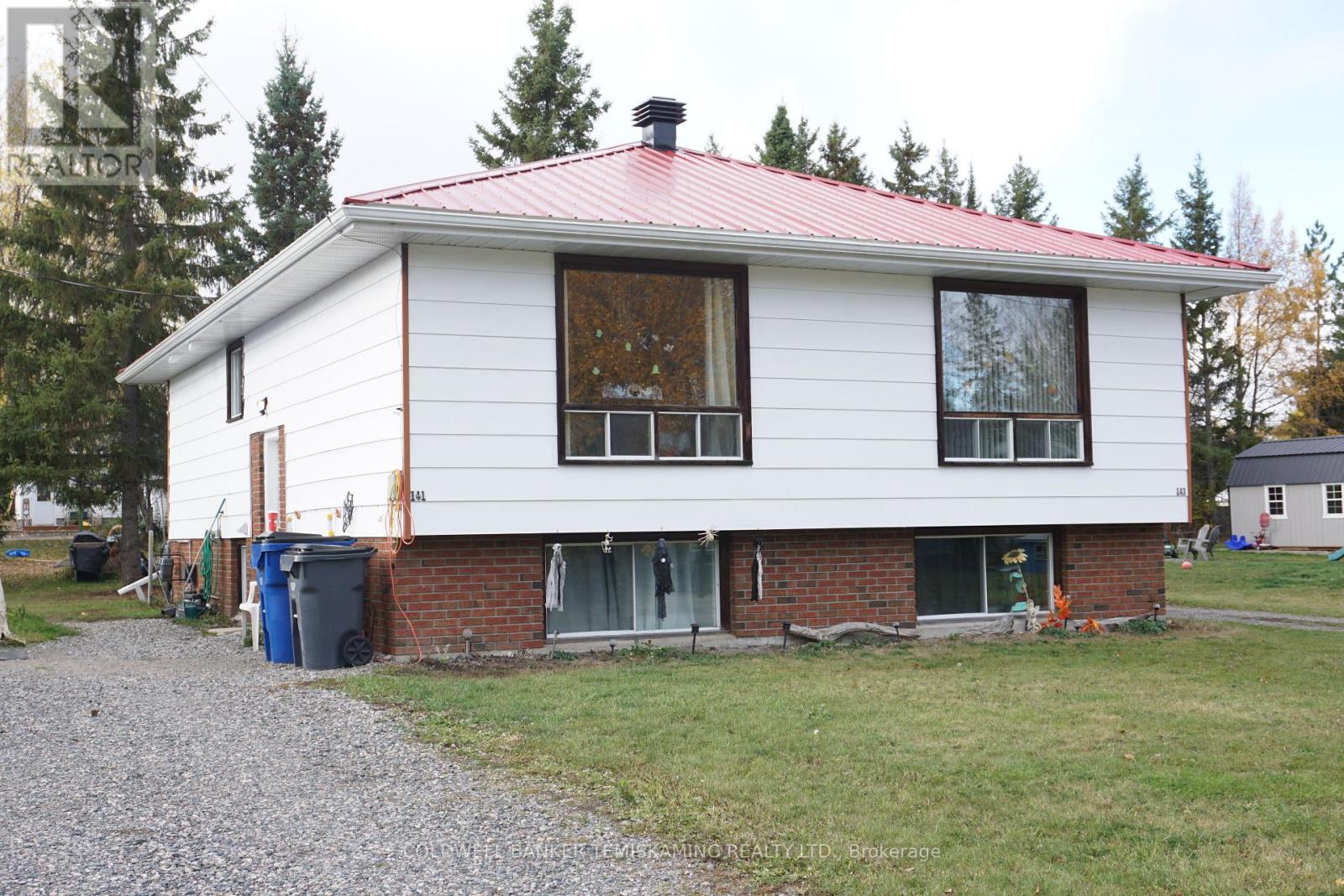 141-143 Station St, Temiskaming Shores, ON P0J 1R0