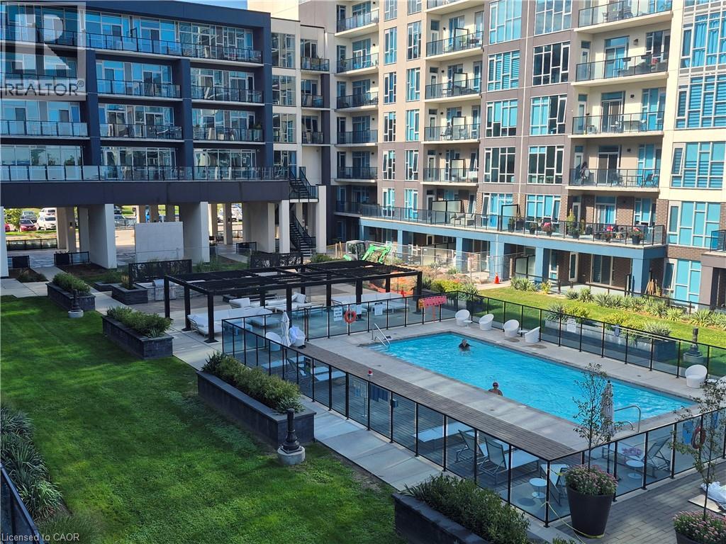 16 Concord Place Unit 308, Grimsby, ON L3M 4E8
