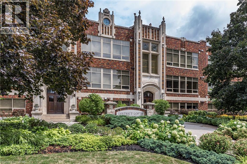 397 King Street W Unit 207, Hamilton, ON L9H 1W9