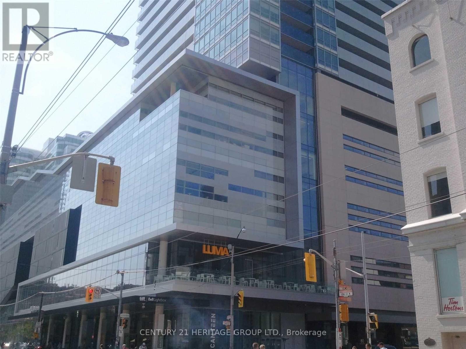 3410 80 John St, Toronto, ON M5V 3X4
