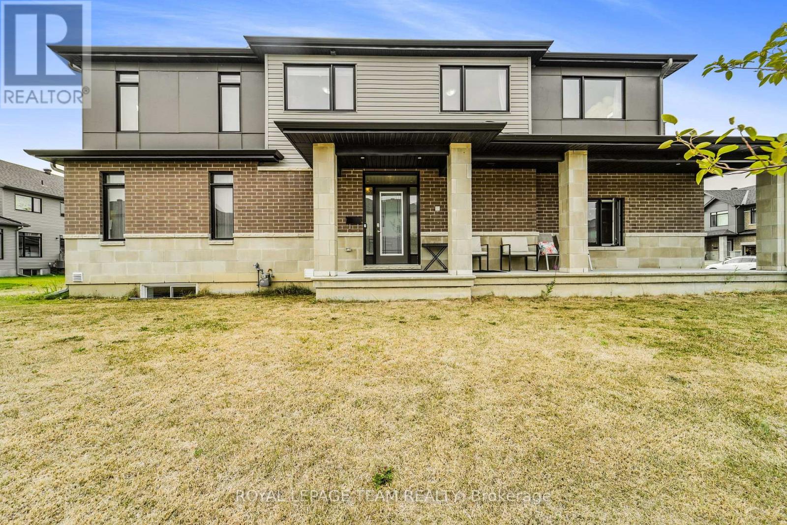 91 Heirloom St, Ottawa, ON K4M 0L2