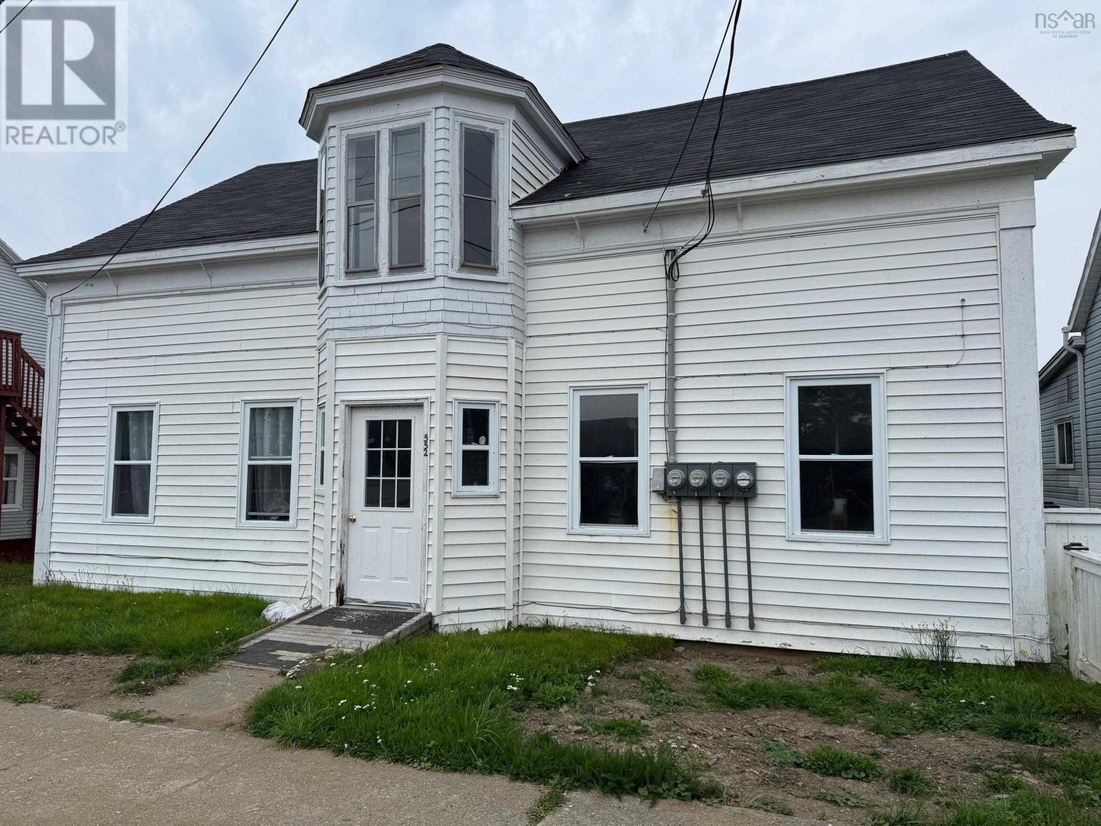 552 Main St, Yarmouth, NS B5A 1J3