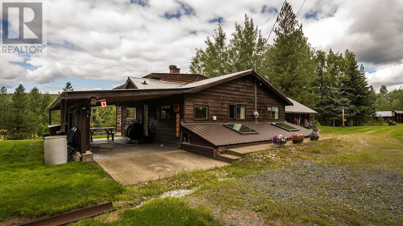 28670 W Red Rock Rd, Prince George, BC V2N 6A1