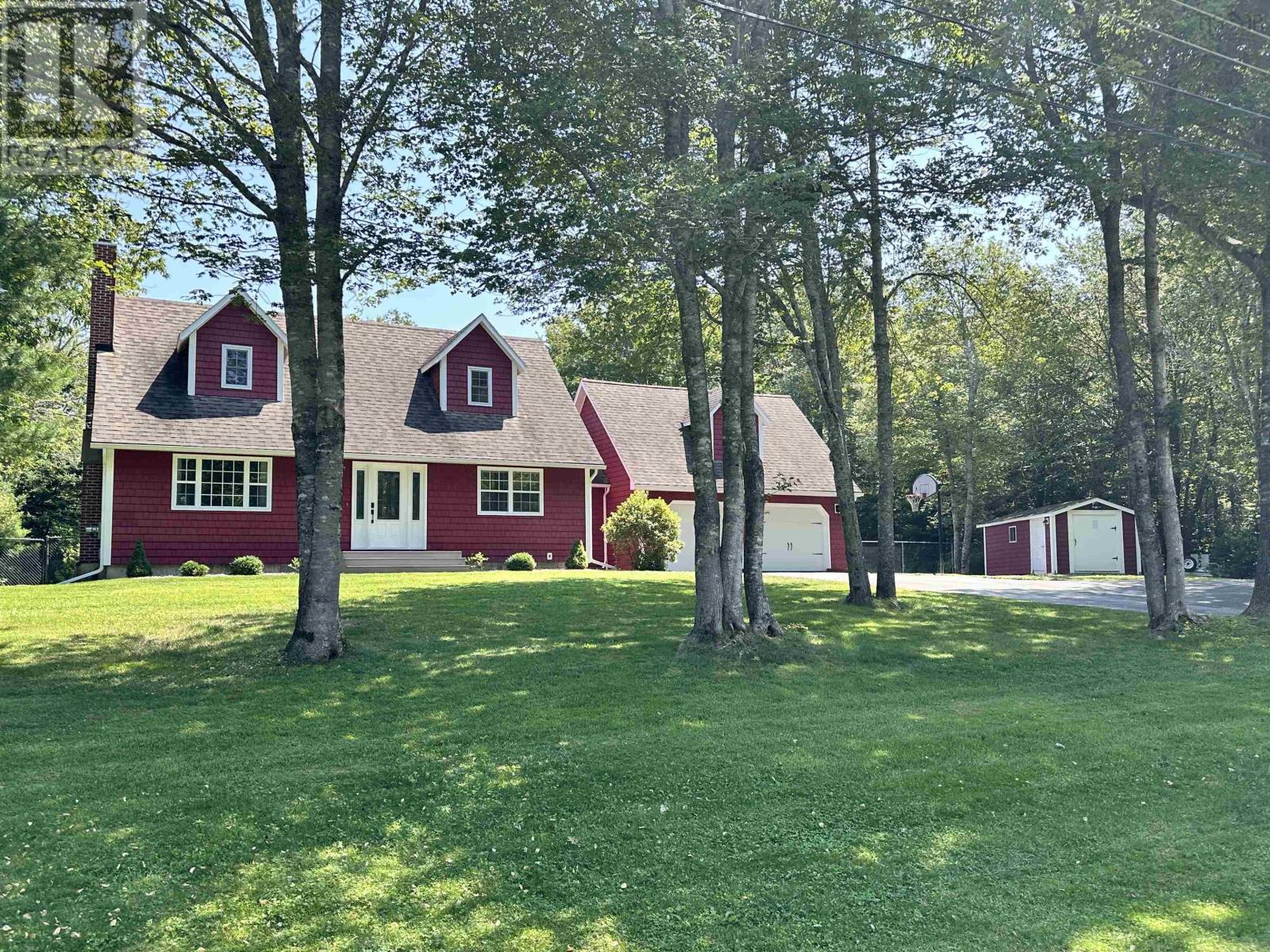 86 Wharf Rock Rd, Mersey Point, NS B0T 1K0