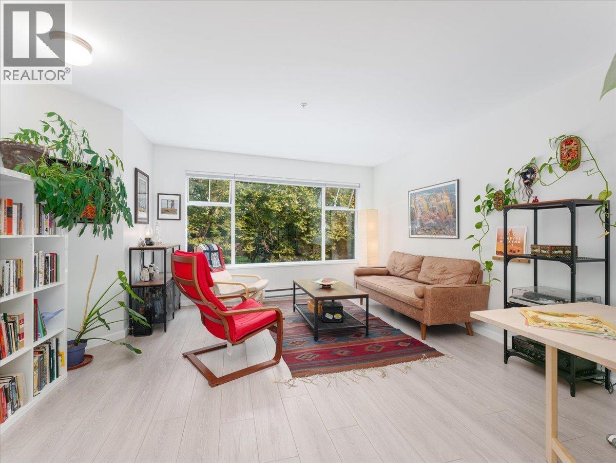 663 Gore Avenue Unit 205, Vancouver, BC V6A 2Z8