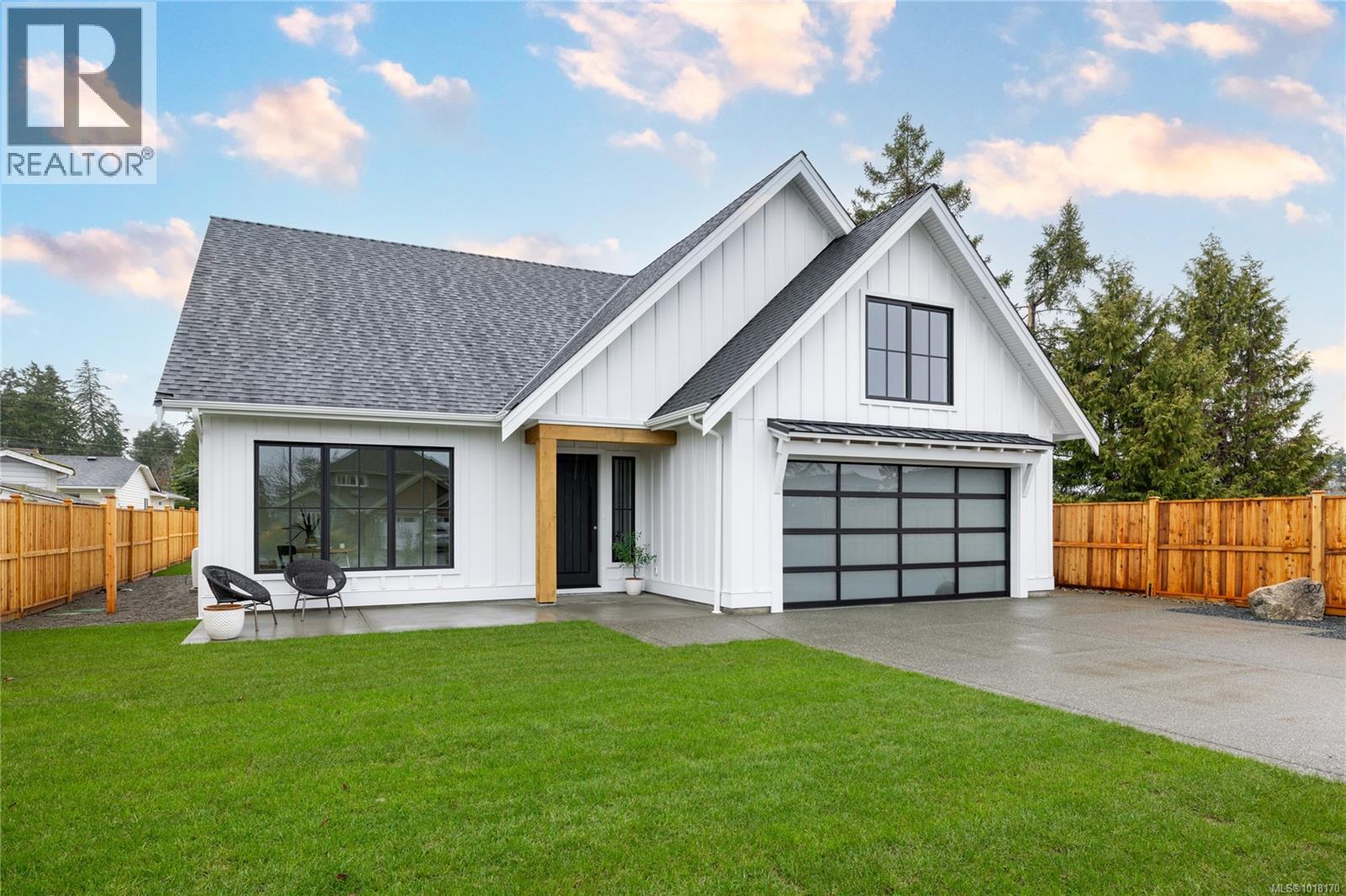 327 Wisteria St, Parksville, BC V9P 1E1