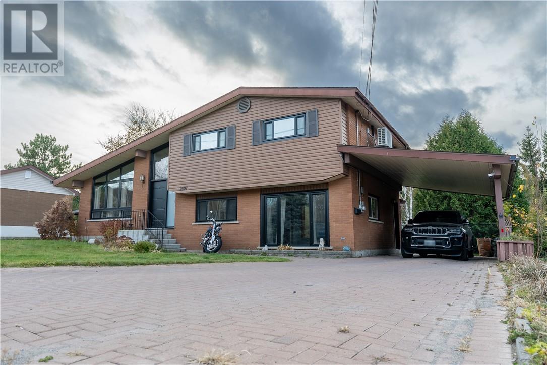 2687 Rockwood Dr, Sudbury, ON P3E 5B1