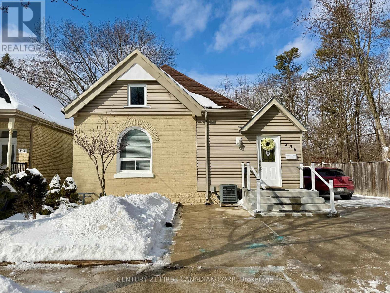 236 Raymond Ave, London, ON N6A 2N1