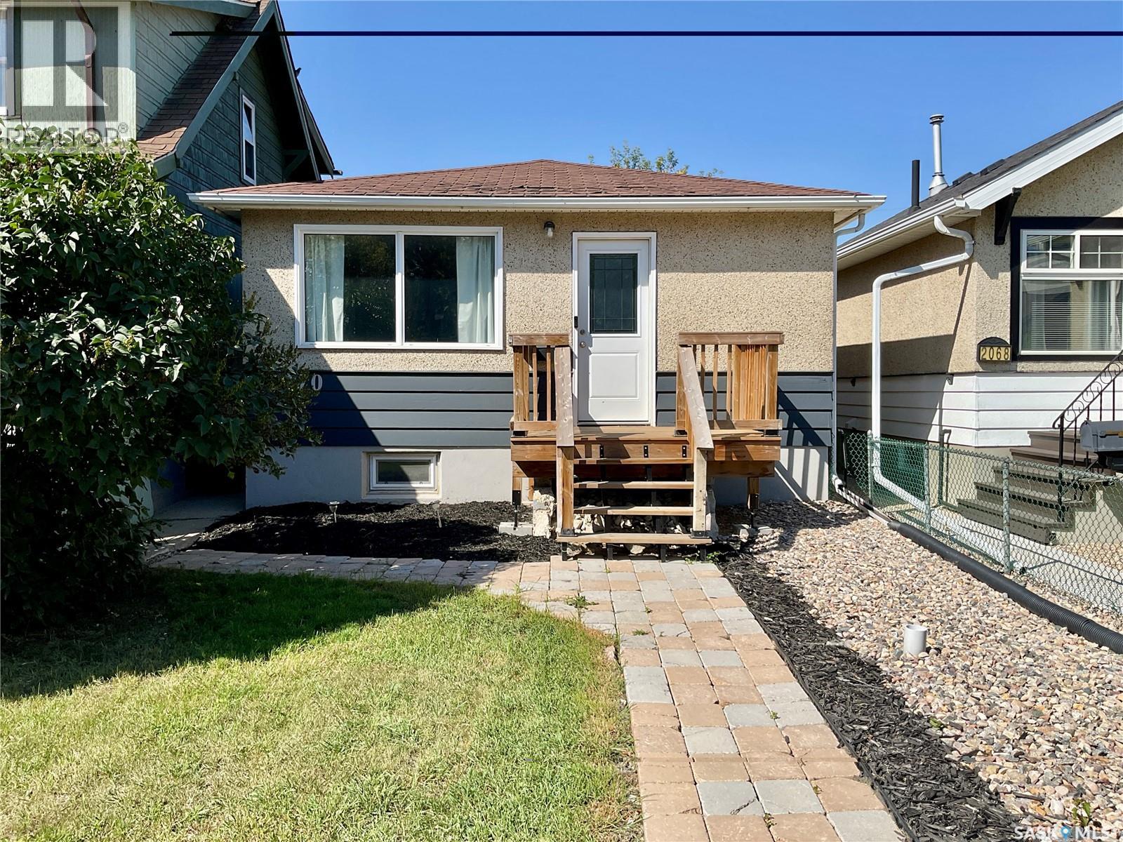 2070 Lindsay St, Regina, SK S4N 3B7