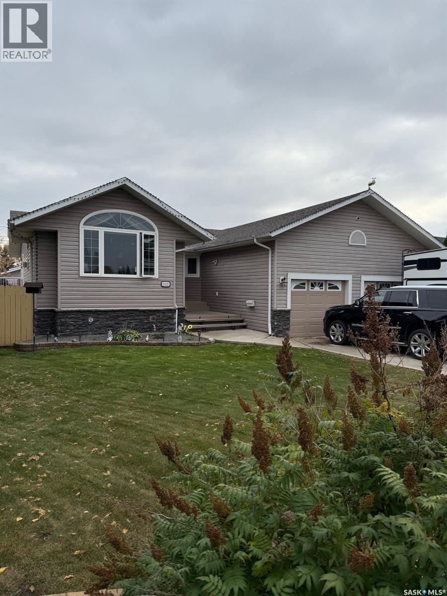 121 18th Street West, Battleford, SK S0M 0E0