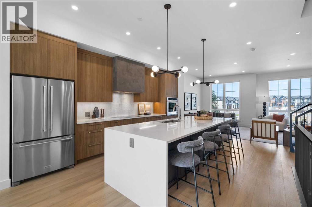 12 Greenwich Heath NW, Calgary, AB T3B 6P4