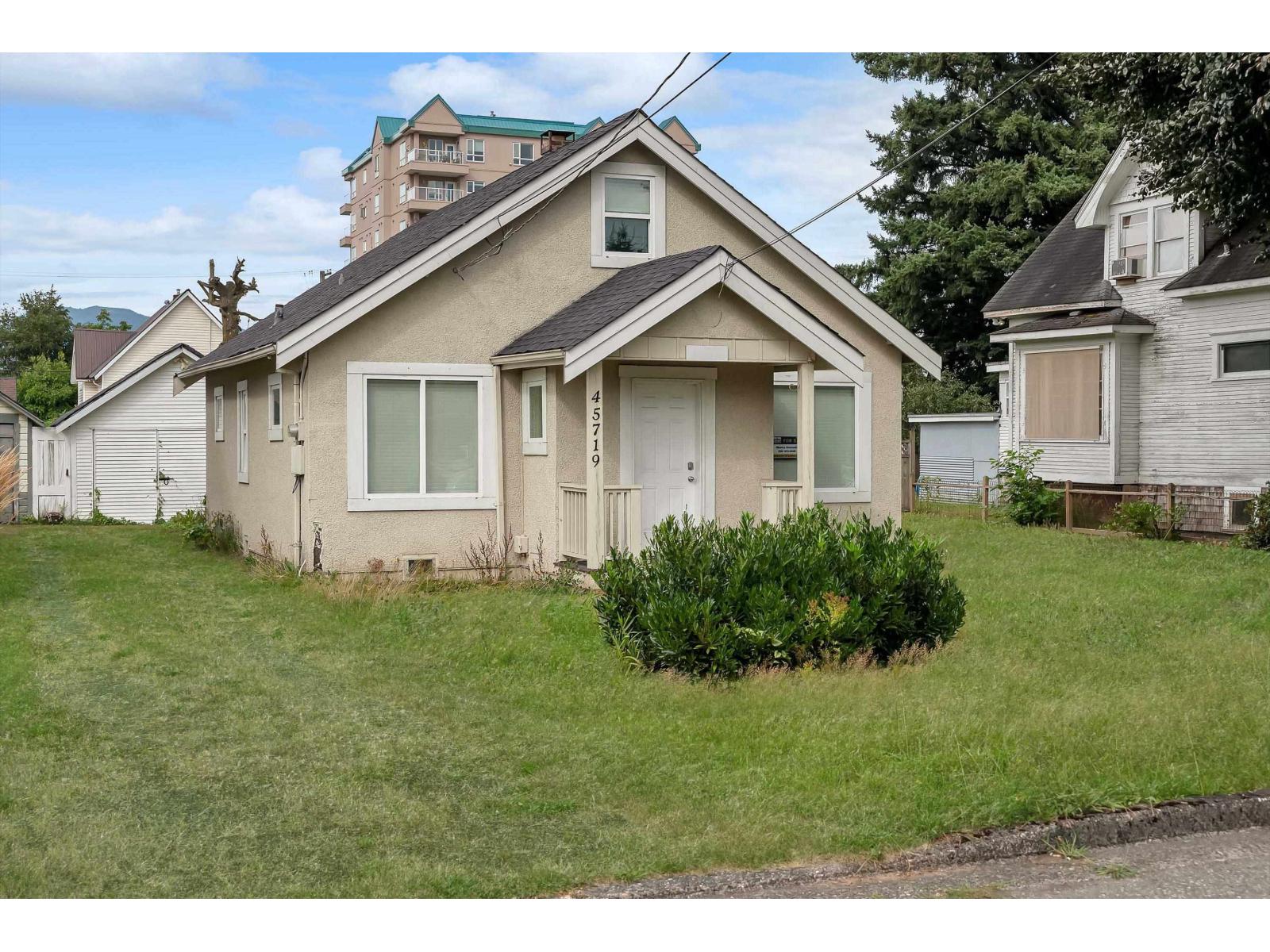 45719 Kipp Avenuechilliwack Proper W, Chilliwack, BC V2P 1Y6