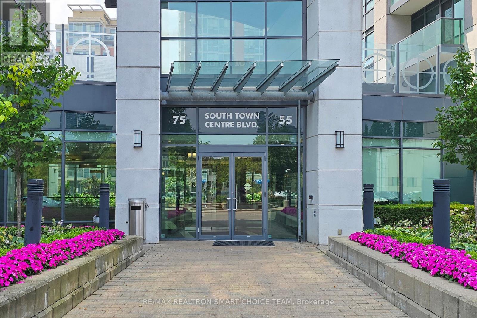 1511 75 South Town Centre Blvd, Markham, ON L6G 0B3
