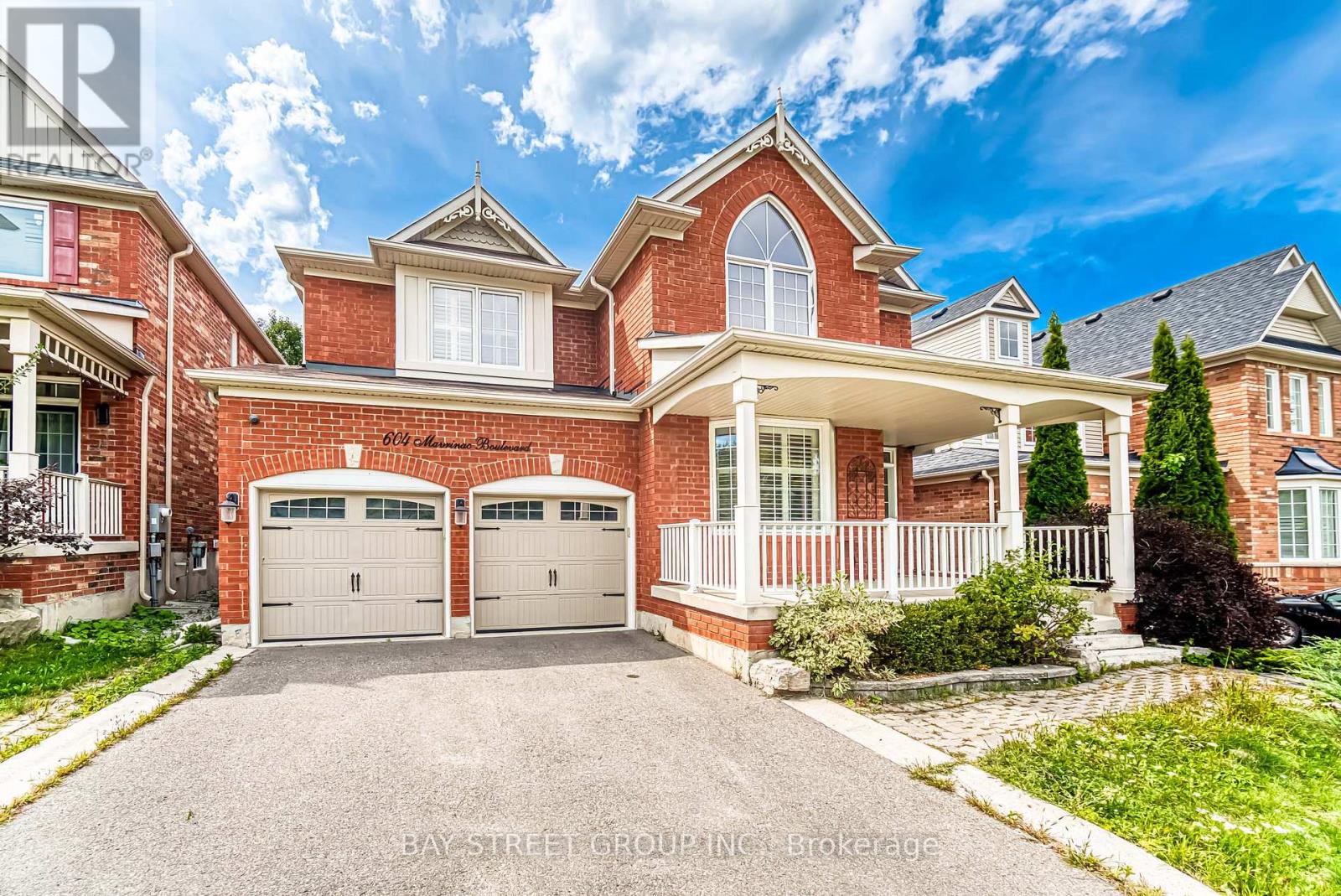 604 Mavrinac Blvd, Aurora, ON L4G 0H2