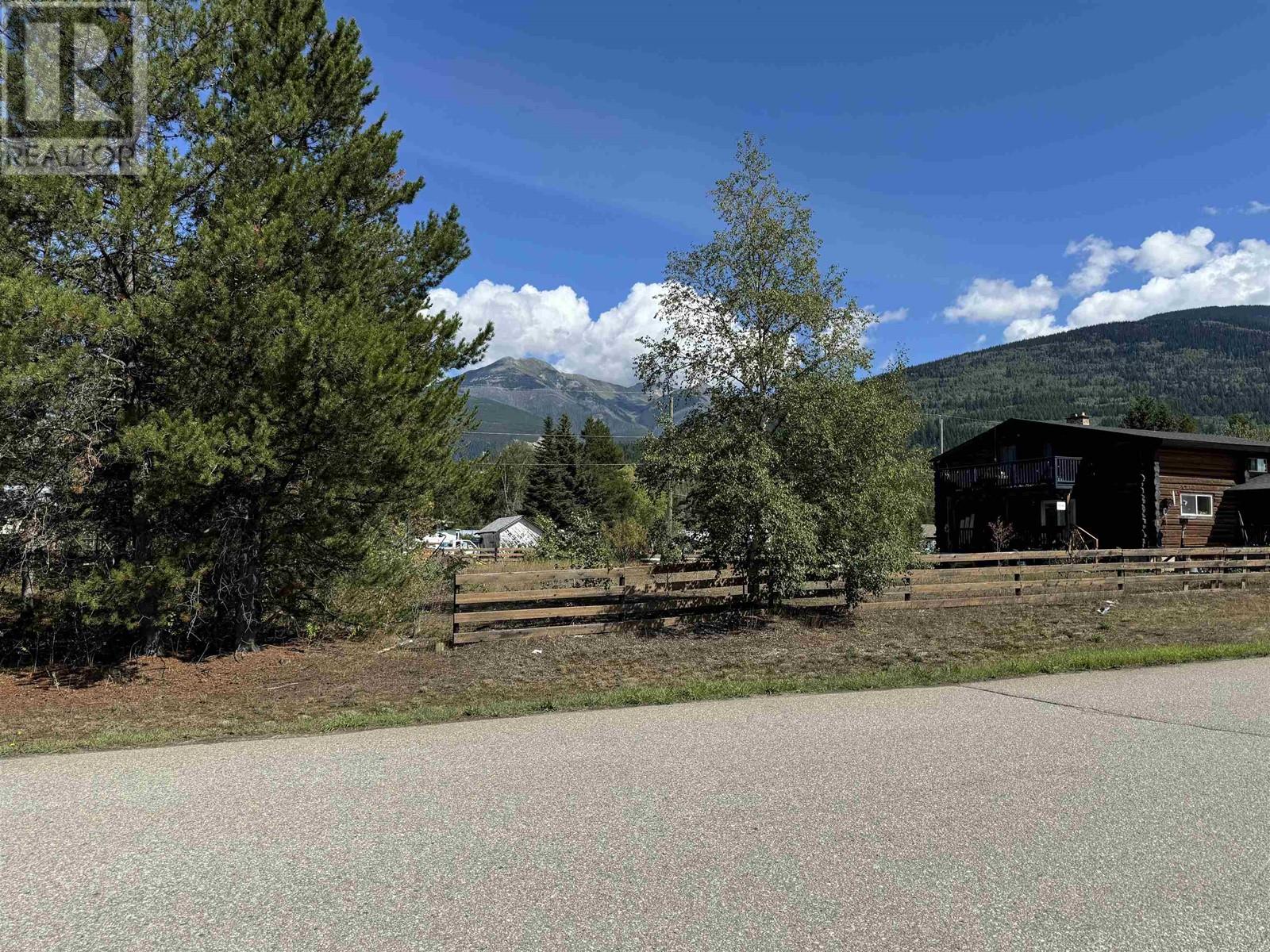 1112 7 Ave, Valemount, BC V0E 2Z0