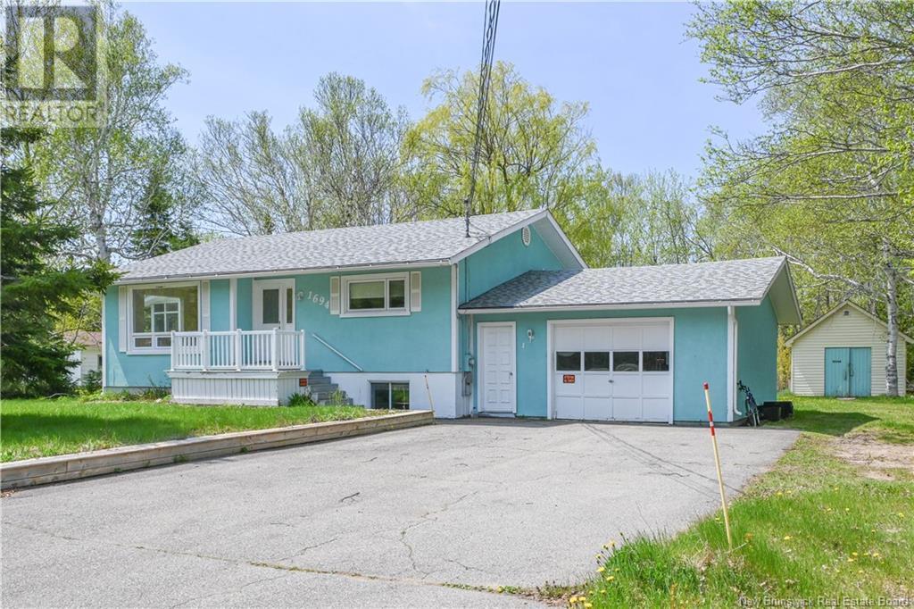 1694 Rue Degrce St, Maisonnette, NB E8N 2K1