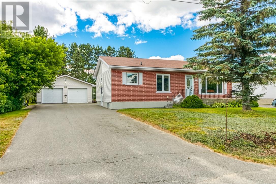 4525 St Michel St, Hanmer, ON P3P 1M8