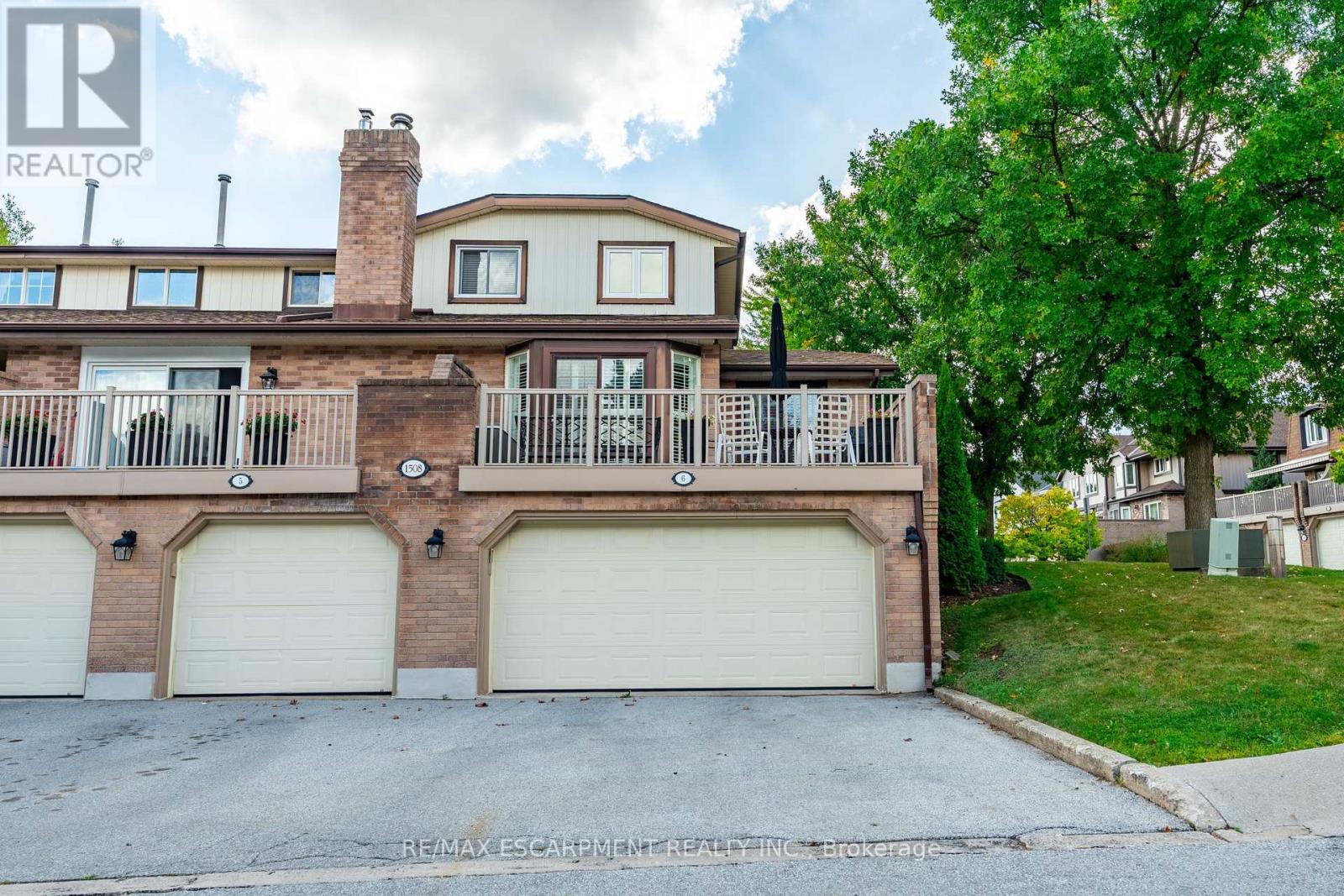 6 1508 Upper Middle Rd, Burlington, ON L7P 4M5