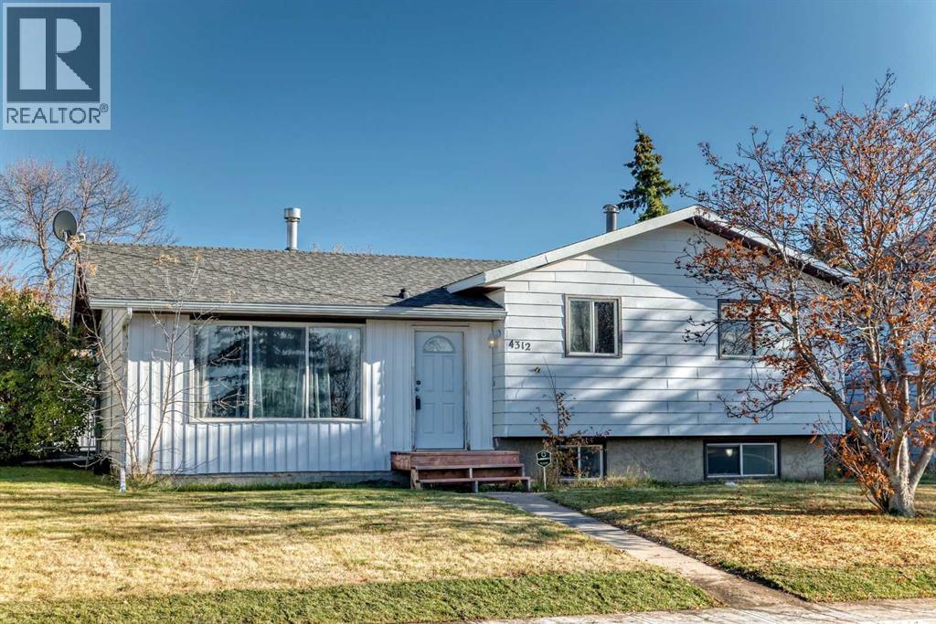 4312 54 Avenue, Innisfail, AB T4G 1K5