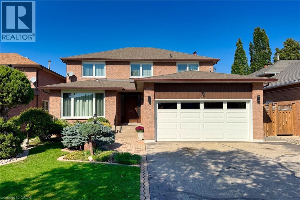 223 River Oaks Blvd W, Oakville, ON L6H 3V2