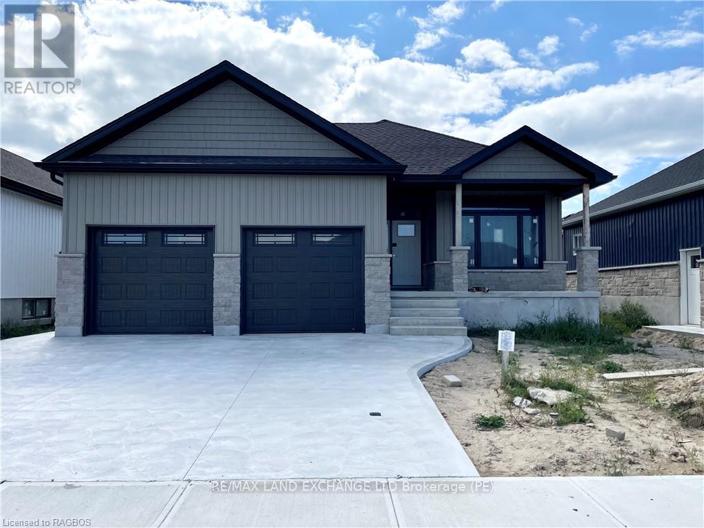 155 Westlinks Dr, Saugeen Shores, ON N0H 2C3