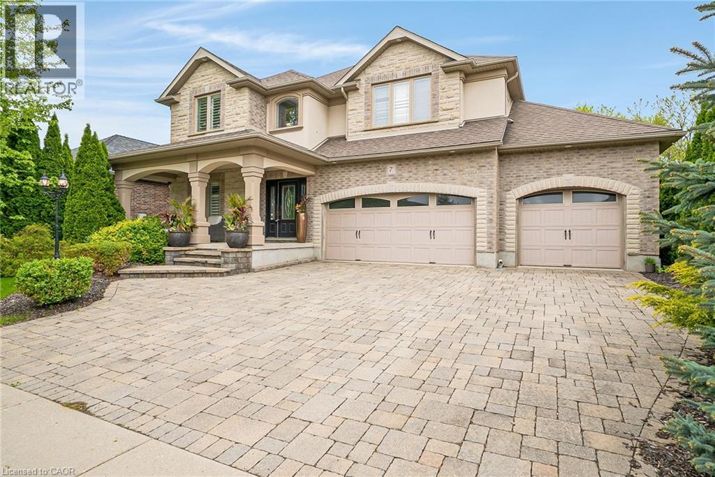 7 Jacob Gingrich Dr, Kitchener, ON N2P 2X8
