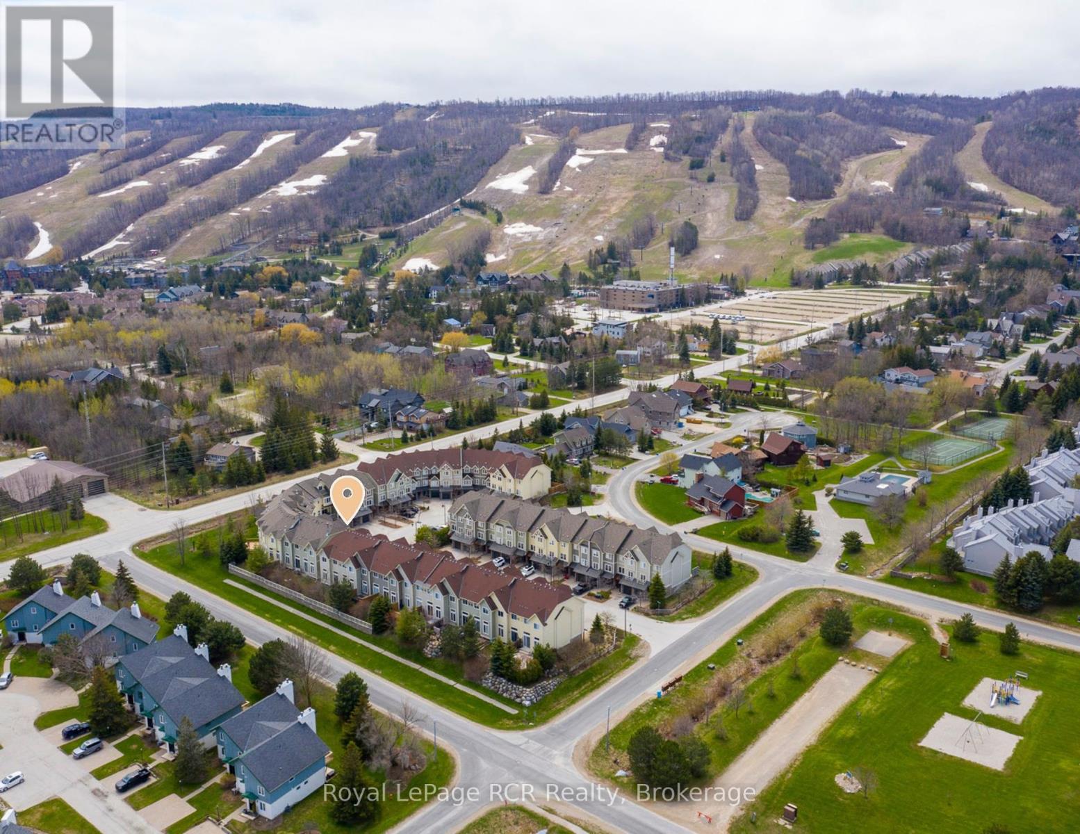 10 104 Farm Gate Rd, The Blue Mountains, ON L9Y 0L7