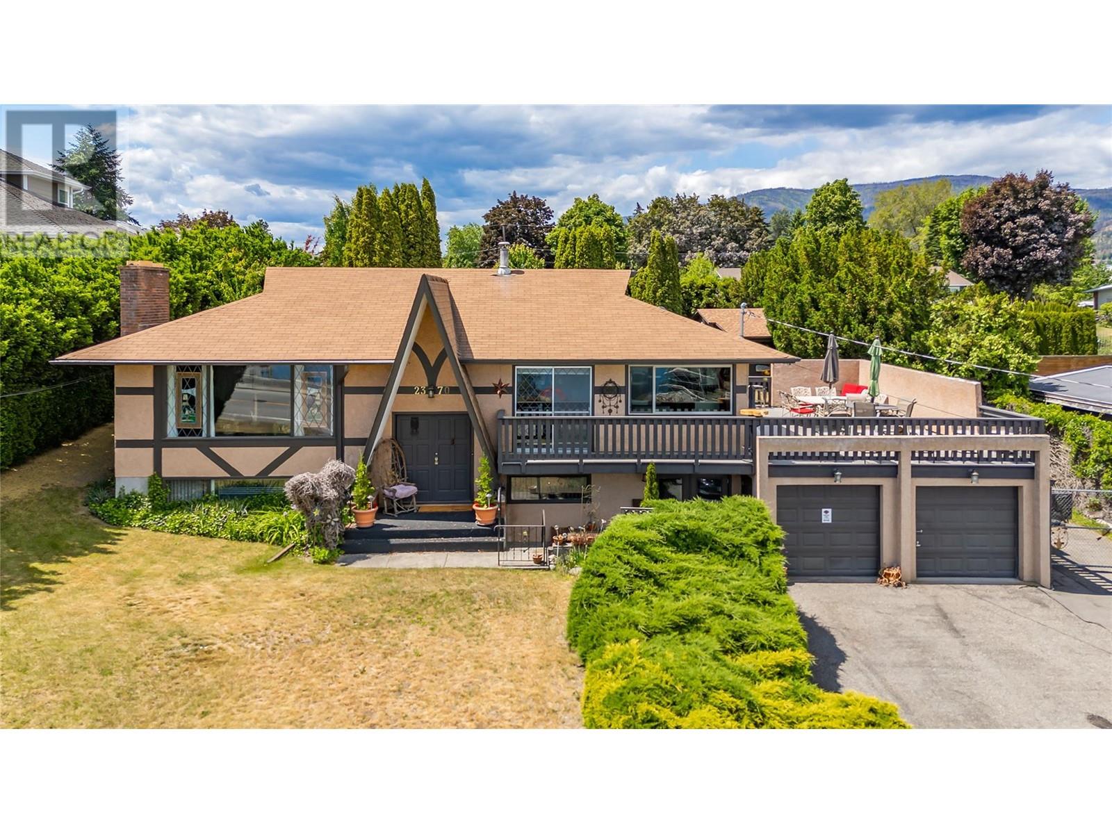 2370 Thacker Dr, West Kelowna, BC V1Z 1V8