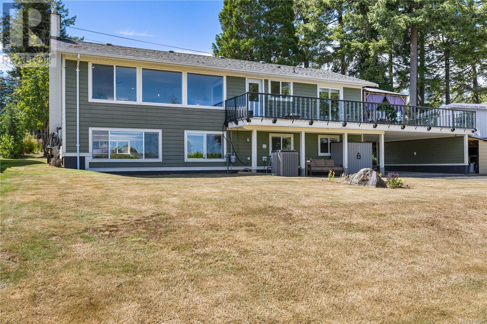 251 Birch St, Campbell River, BC V9W 2S4