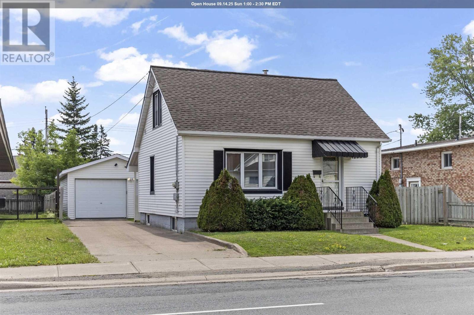 1287 Wellington St E, Sault Ste. Marie, ON P6A 2P5