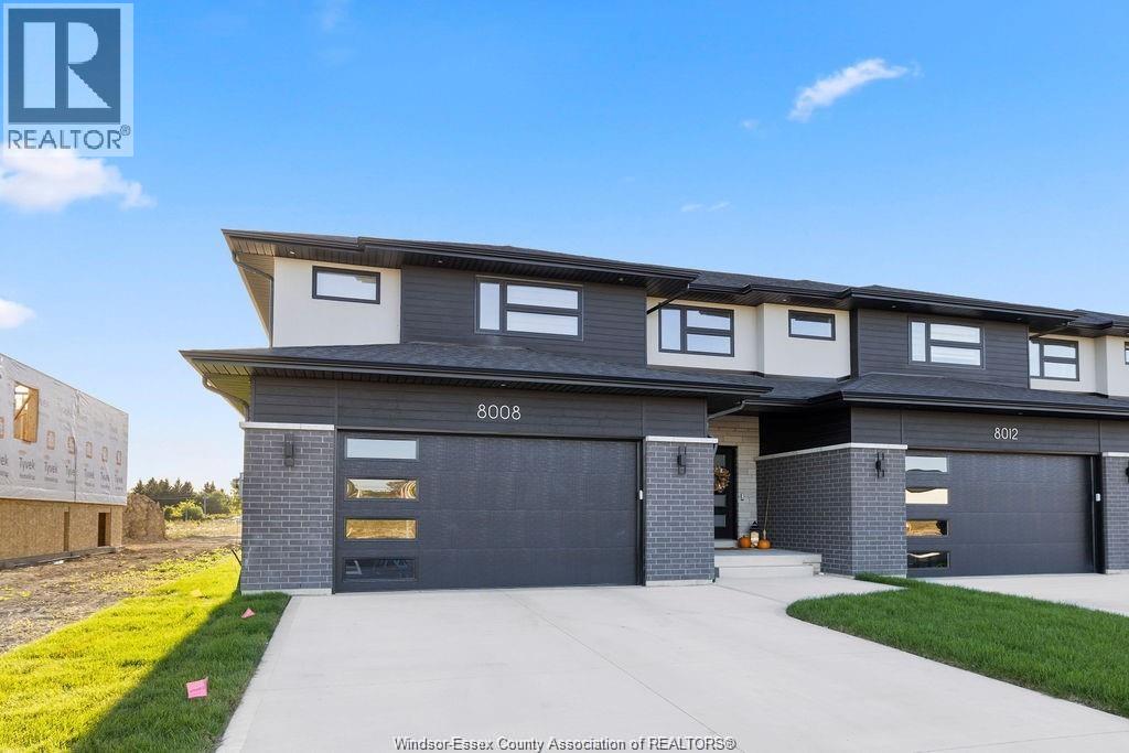 8032 Meo Blvd, Lasalle, ON N9H 1H3
